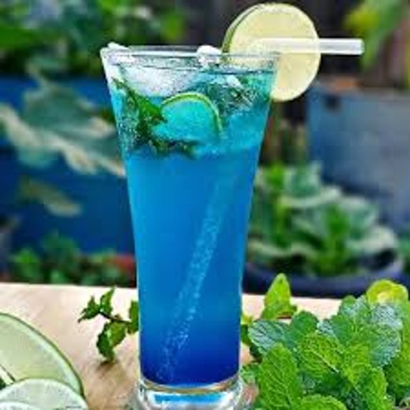 Blue Lagoon Mojito