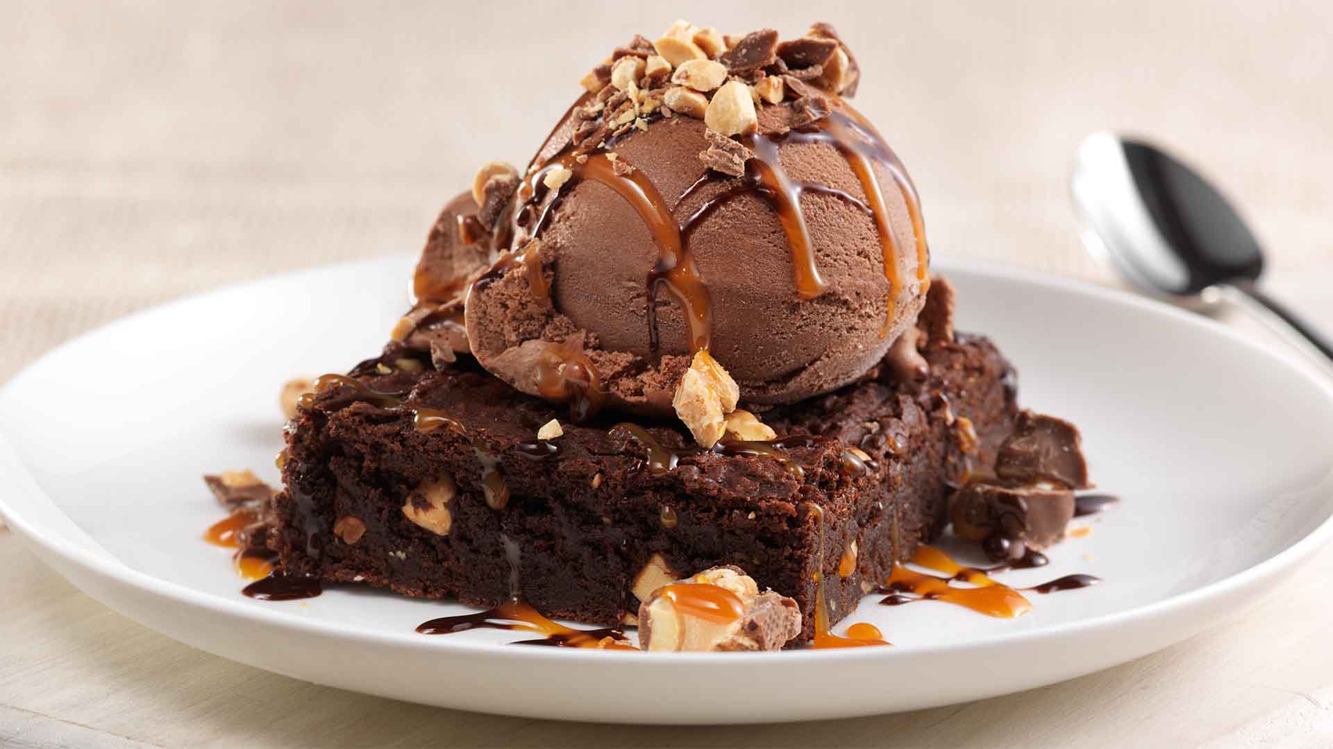 BROWNIE'S SUNDAES